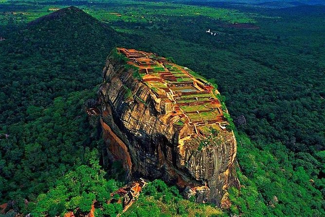 08 Nights in Magical Sri Lanka - Ella’s viewpoints and a long transfer south