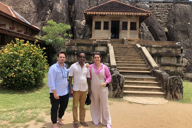 14-Day Private Tour All Around Sri Lanka - Days 1 and 2: Colombo, Anuradhapura, and ancient Buddhist sites