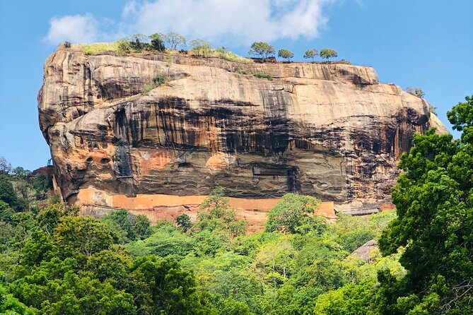 3-Day Heart of Sri Lanka, Kandy, Wonder 8 Sigiriya, Nuwara Eliya-Little England - Key details that shape the trip
