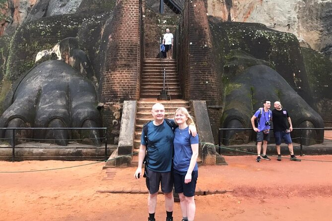 4 Days Amaizing Classic Mini Tour Sri Lanka - Day 2: Dambulla, Sigiriya, and an evening of local culture