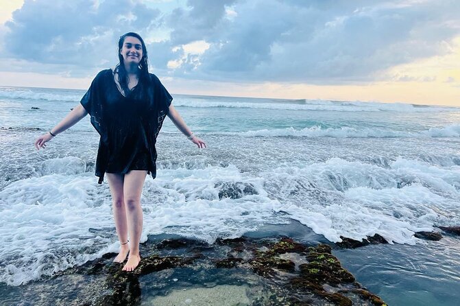 5 DAYS BUDGET TOUR package in Sri Lanka - Day five: Gangaramaya, Galle Face, and Colombo