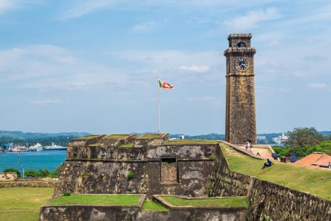 6 Days Tour of Sri Lanka - Dambulla, spices, and Kandy’s evening show
