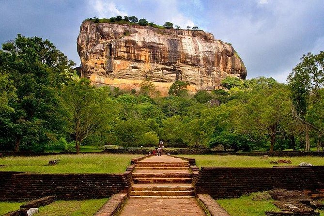 7 Nights Private Tour Of Sri Lanka - Day six: from tea country to the southern coast