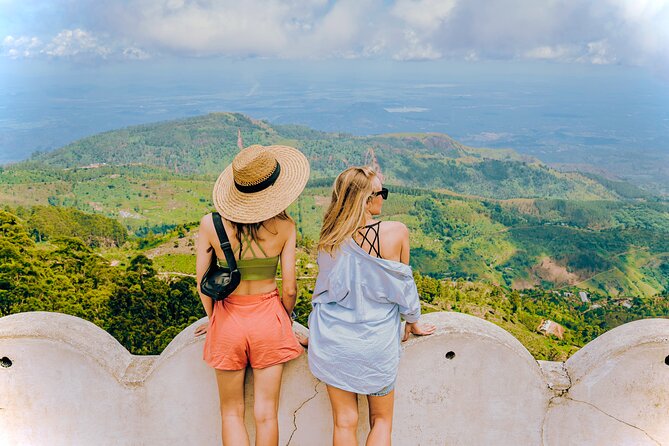 8 Days Private Guided Multi Day Tour in Sri Lanka - Day 1: From Bandaranaike Airport to Kandy