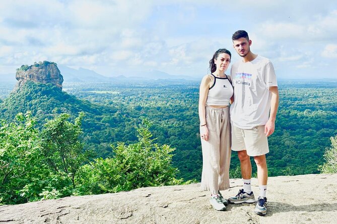8 Days Sri Lanka Private Round Tour - Day 4: The Nanu Oya to Ella train