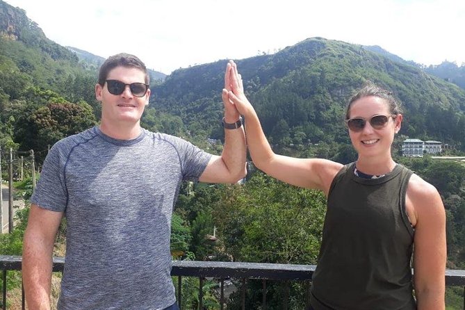 Air port Pick up and Drop to Kandy - Drivers who help with more than bags