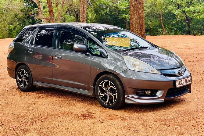 Airport Taxi Transfers from Colombo Airport to Galle - What the private vehicle means for three people