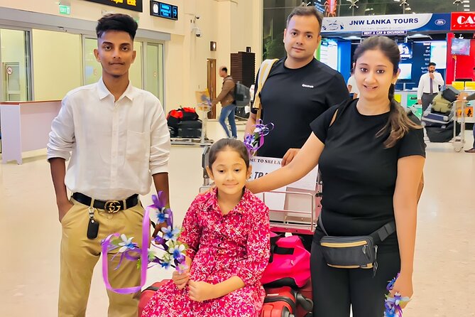 Airport Transfer to Colombo Ella Galle Sigiriya Kandy and More - Colombo: useful for a first hotel transfer