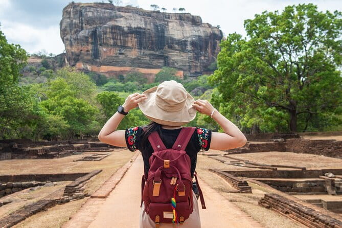 All Inclusive 5-Days Highlights of Sri Lanka - Day 2: Sigiriya rock and Dambulla’s painted caves