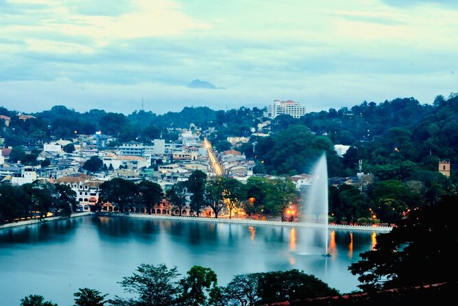 All Inclusive Kandy Private Day Tour From Colombo and Negombo - Starting with Kandy’s sacred tooth relic