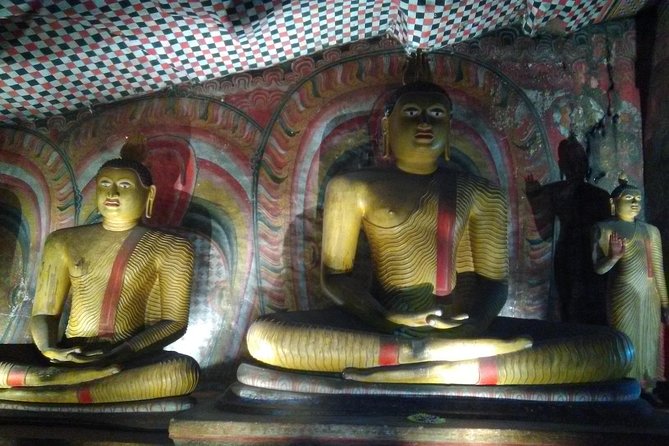 All inclusive Private Day tour Sigiriya, Dambulla & traditional village tour - What the $98 price really covers