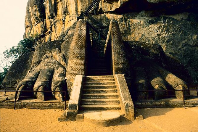 All Inclusive Sigiriya and Dambulla Day Tour from Colombo - Who will enjoy this day, and who may not