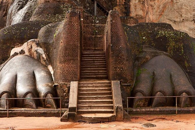 All-inclusive Sigiriya, Dambulla and Wildlife Safari from Colombo - What the $250 price really covers