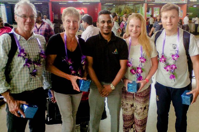 Colombo Airport (CMB) to Colombo City Private Transfer - Air conditioning, luggage room, and a smoother first hour