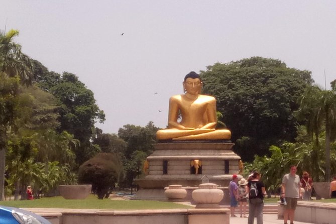 Colombo City Day Tour - Kelaniya Temple takes you outside the central city