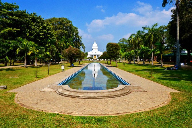 Colombo City Drive by Bookingmart Holidays Pvt Ltd - Starting at the National Museum