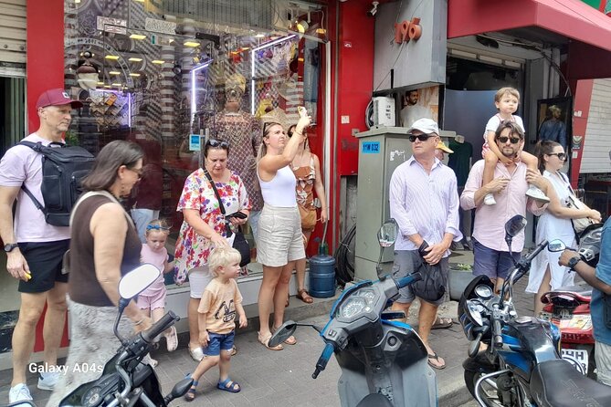 Colombo City Highlights Bus Tour - Christian Reformed Church of Sri Lanka adds a quieter note