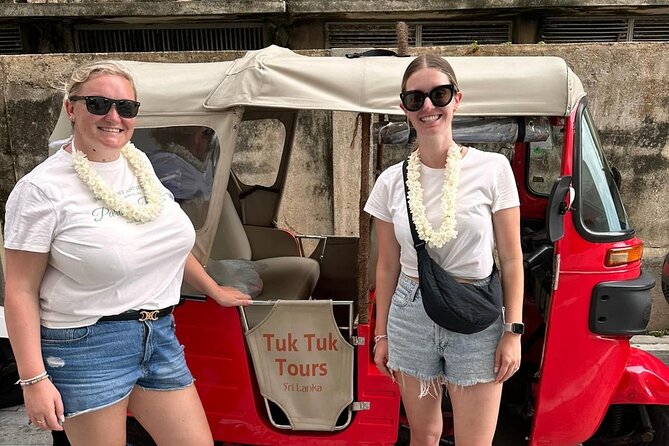 Colombo City Highlights by Tuk Tuk – All-Inclusive Adventure - Pettah puts you inside Colombo’s shopping machine
