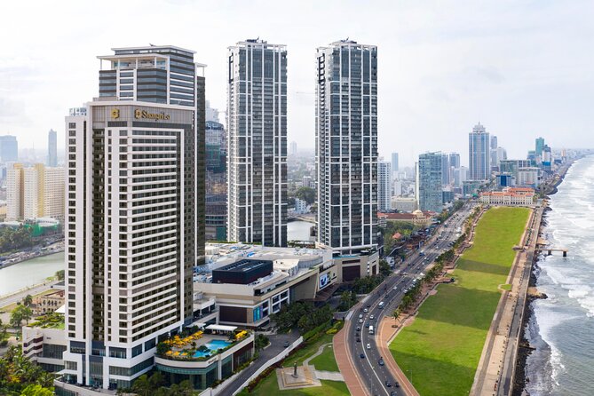 Colombo city tour by car ( Private ) - Why a private car works well in Colombo