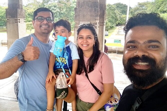 Colombo City Tour By Tuk Tuk (Include Lunch)Morning & Evening - From Fort Railway Station to Colombo’s colonial core