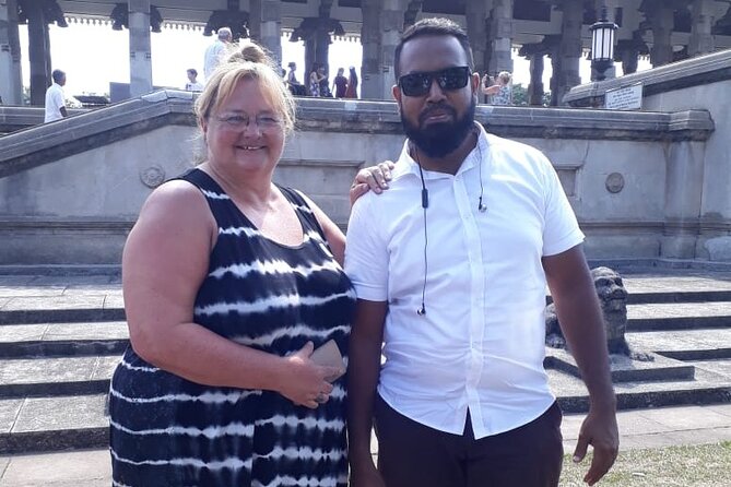 Colombo City Tour by Tuk Tuk Morning and Evening - The Red Mosque and the lanes of Pettah