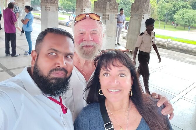 Colombo City Tour by Tuk Tuk Morning and Evening - Sri Kailawasanathan Kovil and Colombo’s Hindu tradition