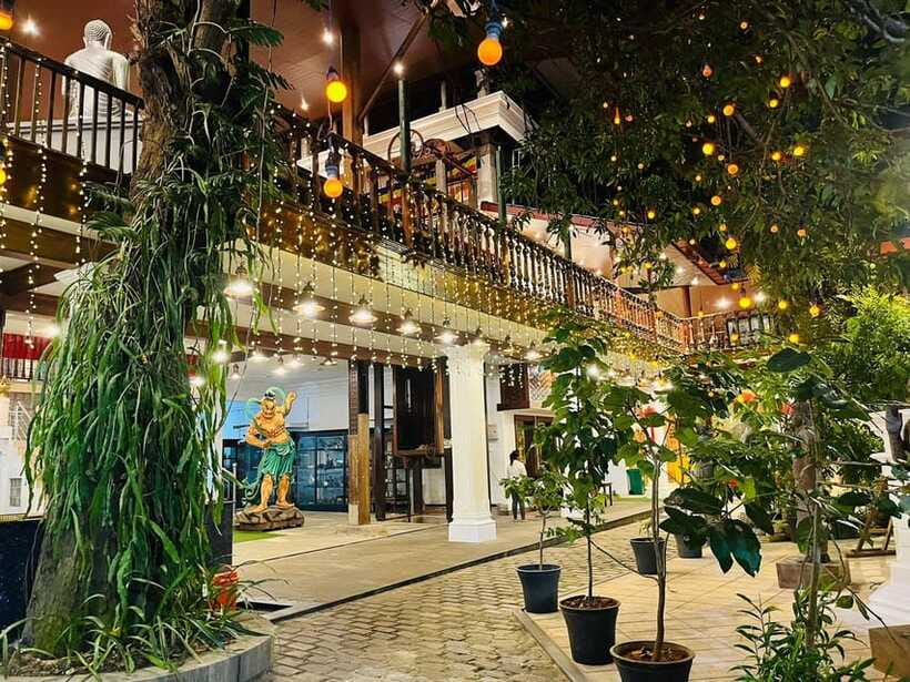 Colombo City Tour with Entry Tickets & Hotel Pickup - Colonial Colombo at the Old Dutch Hospital