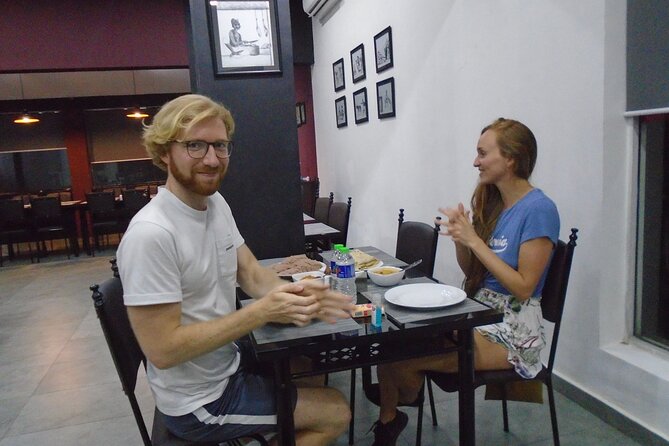 Colombo Express Food Tour with 9 + Tastings - Kottu roti and the sound of the street