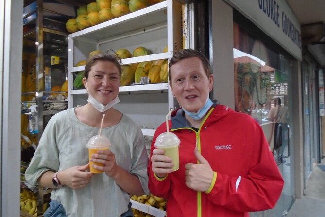 Colombo Express Food Tour with 9 + Tastings - Colombo’s fruit and vegetable market