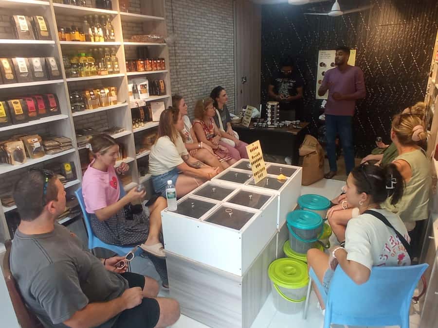 Colombo Foods Tour by Tuk Tuk ( Food chargers included ) - Comfort, Weather, and Food Expectations