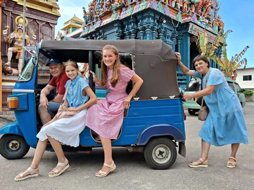 Colombo Heritage &Culture City Tour by Tuk Tuk ALL INCLUSIVE - Sri Kailawasanathan Swami Temple and Colombo’s Tamil culture