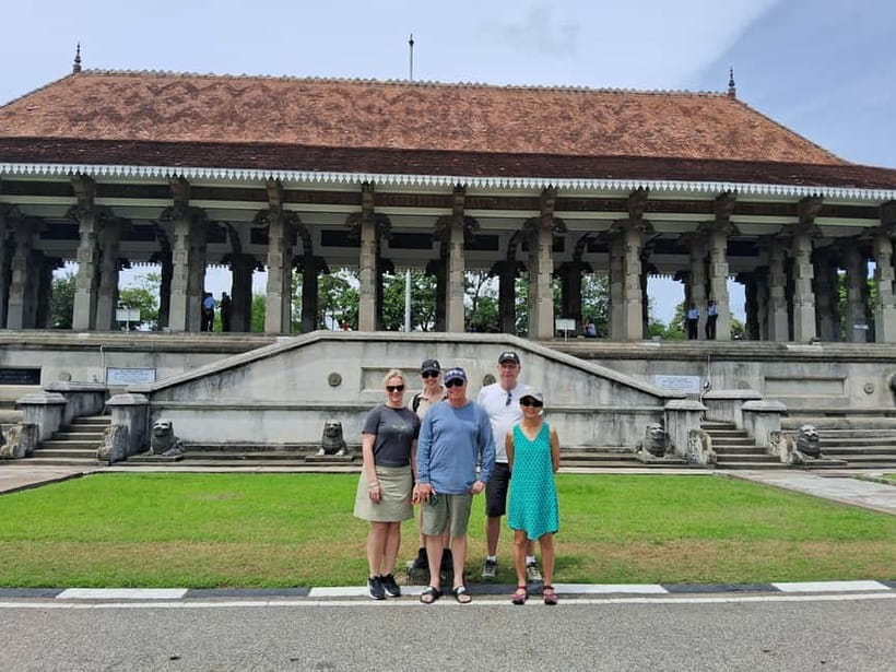 Colombo Heritage &Culture City Tour by Tuk Tuk ALL INCLUSIVE - Independence Square and the old civic Colombo