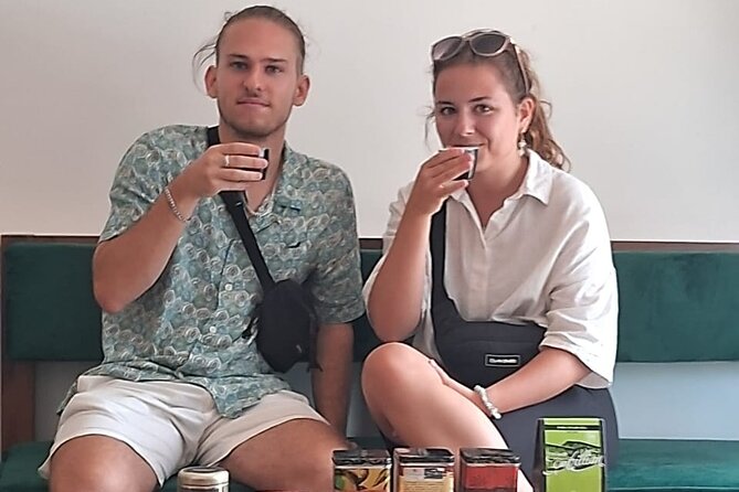 Colombo local Food Tour &City Tour by TukTuk All food Included - Why a tuk-tuk is the right way to see Colombo