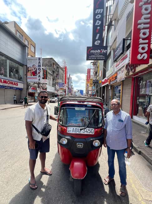 Colombo: Local Food Tour & Sightseeing by Tuk-Tuk with Meals - Meeting Your Guide and Taking to Colombo’s Streets