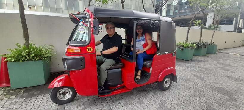Colombo: Local Guide with Colombo City Tour by Tuk Tuk - Why a tuk-tuk works well for a first look at Colombo