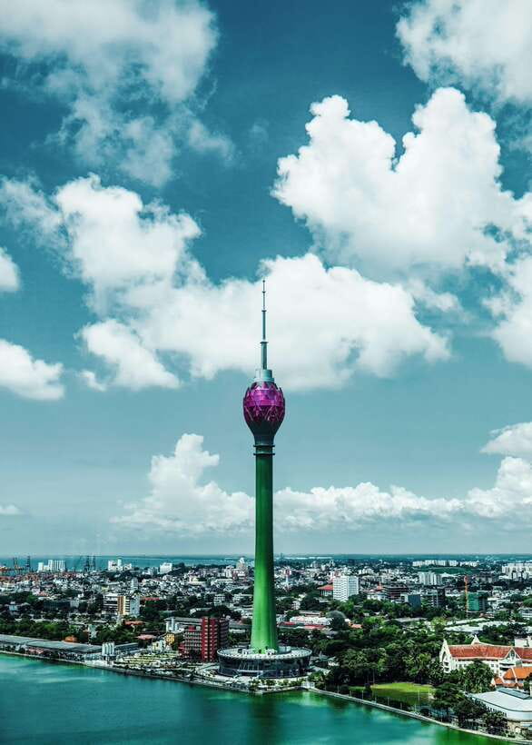 Colombo: Lotus Tower Celebration Dining Experience with Cake - Dining above Colombo at Blue Orbit Restaurant