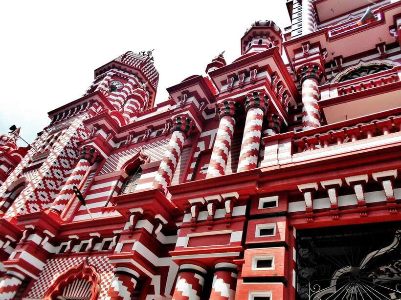 Colombo: One Day Private City Tour With Gangaramaya Temple - What this Colombo city tour is really like