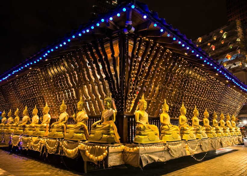 Colombo: One Day Private City Tour With Gangaramaya Temple - Independence Memorial Hall in Kandyan style