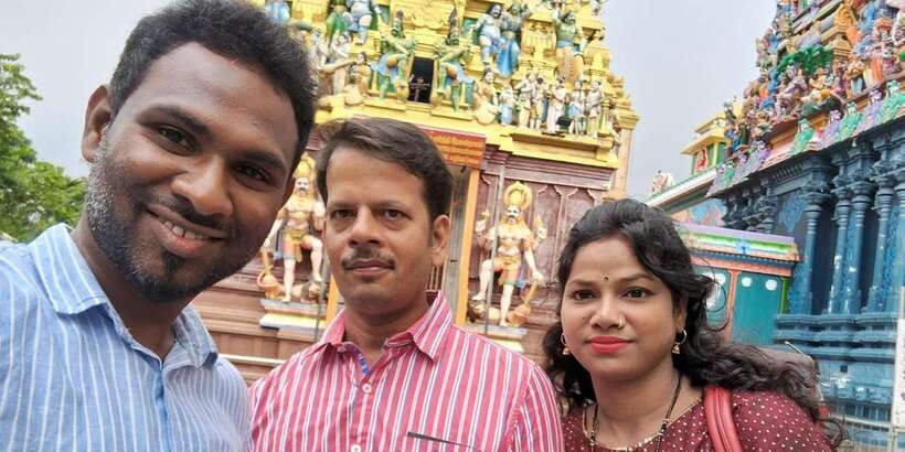 Colombo: Private City Tour by Tuk Tuk with Hotel Pickup - Old Parliament and Independence Memorial Hall