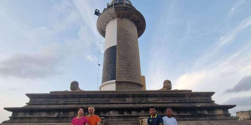 Colombo: Private City Tour by Tuk Tuk with Hotel Pickup - What the $25 price really delivers