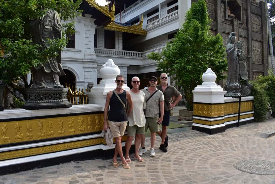 Colombo: private city tour from Negombo with hotel transfers - Choosing between Sambodhi Chaithya and Lotus Tower