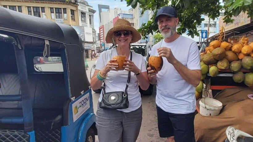 Colombo: Private City Tuk-Tuk Tour with Local Guide & Pickup - Parks, Independence Square, and the Sea