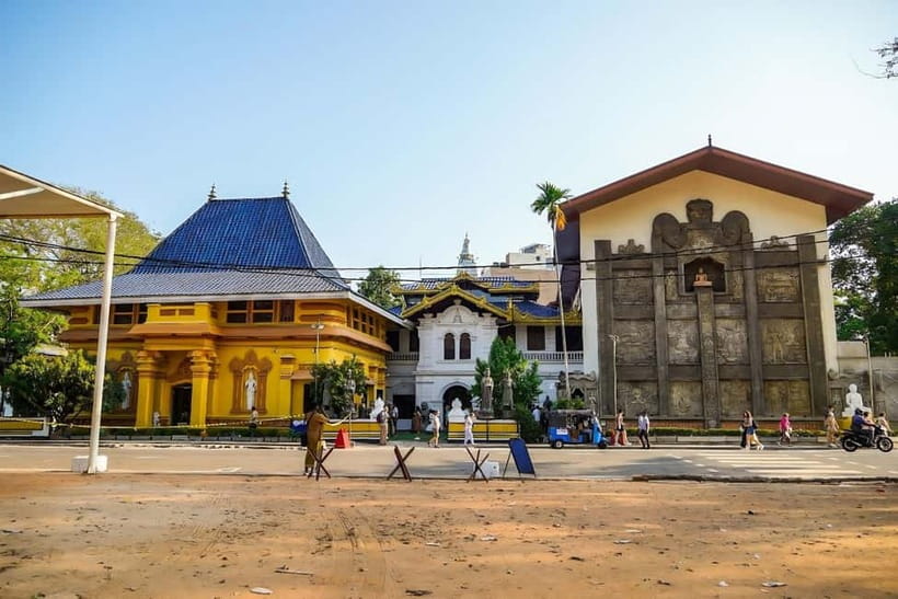 Colombo: Private City Tuk-Tuk Tour with Local Guide & Pickup - What $30 Buys You