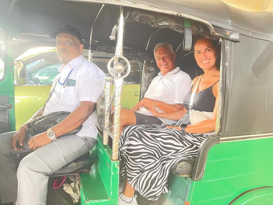 Colombo: Private Guided Tour of the City by Tuk-Tuk - Key points at a glance