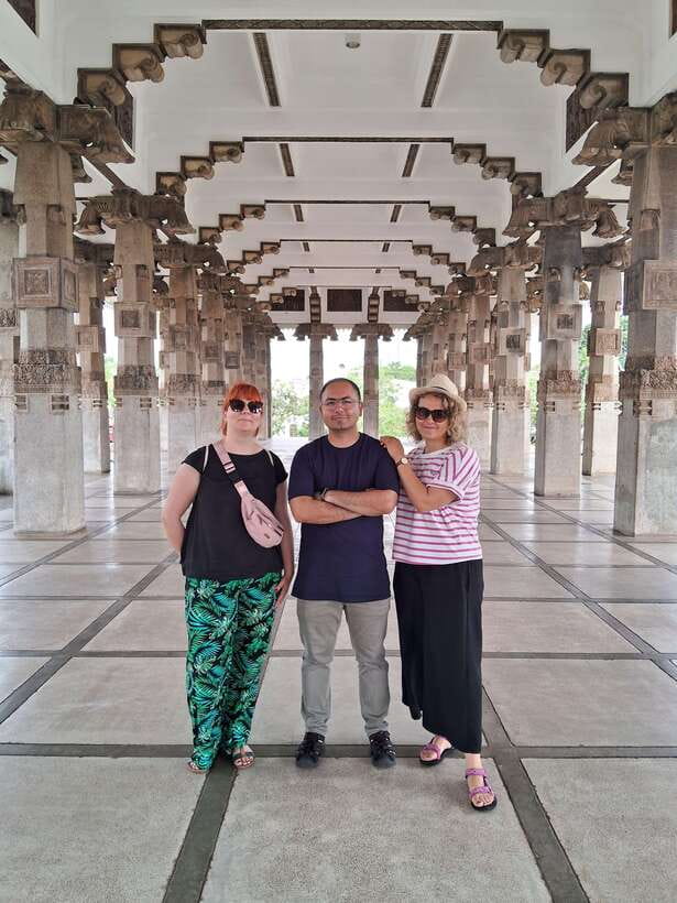 Colombo: Private Guided Tuk Tuk City Tour with Hotel Pickup - Key points at a glance
