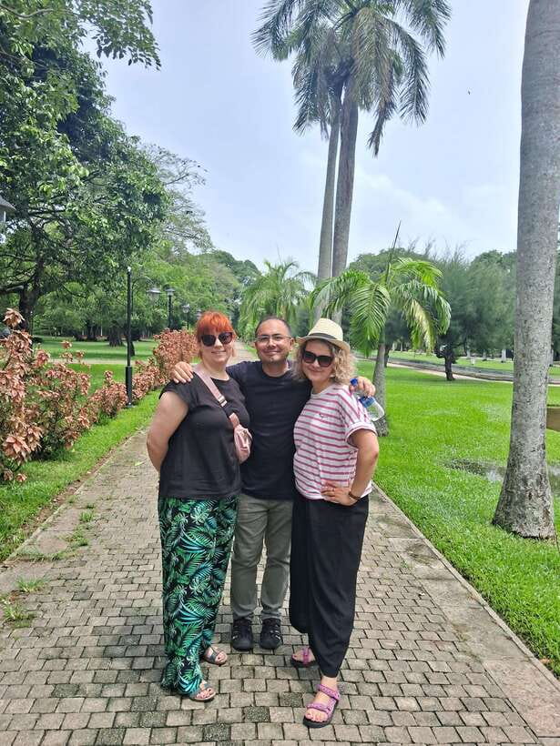 Colombo: Private Guided Tuk Tuk City Tour with Hotel Pickup - Why a Colombo tuk tuk is a smart first outing