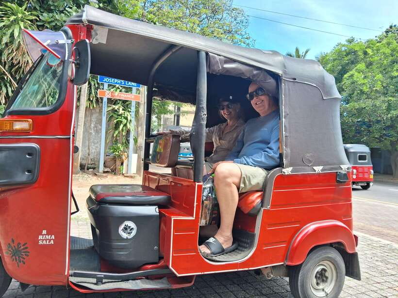 Colombo: Private Guided Tuk Tuk City Tour with Hotel Pickup - The National Museum and Colombo’s past