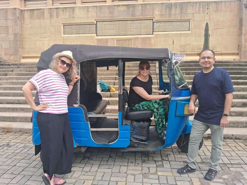 Colombo: Private Guided Tuk Tuk City Tour with Hotel Pickup - From the Old Clock Tower to the Dutch Hospital