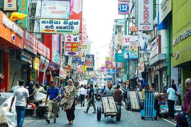 Colombo Private guideTour byTuk Tuk Morning Evening All inclusive - Starting with Colombo’s religious mix