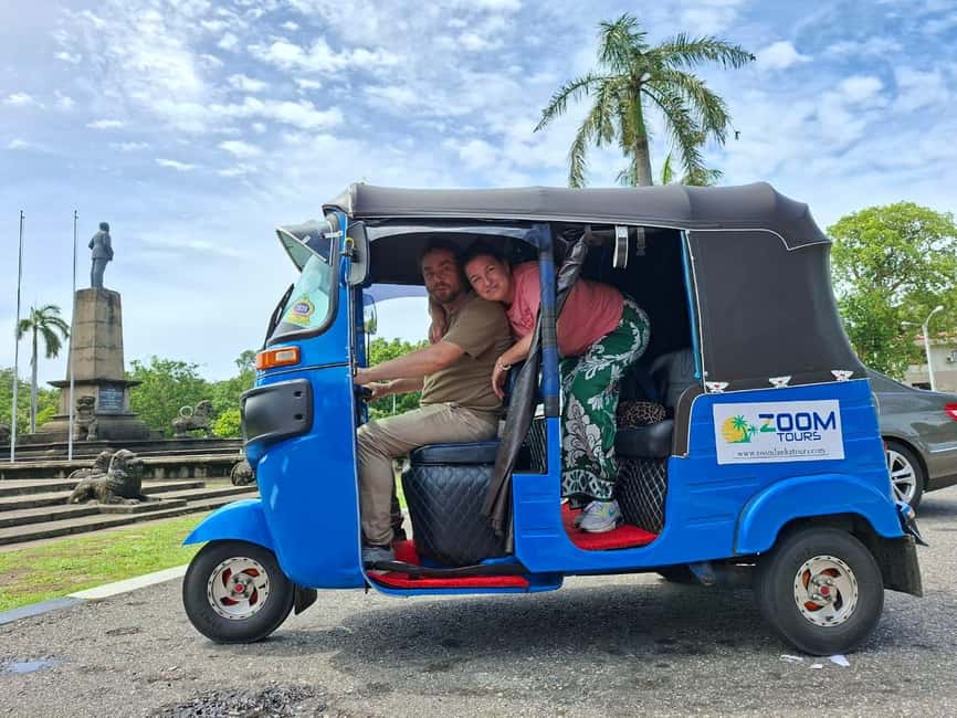 Colombo: Private Tuk-Tuk City Tour with Guide & All Tickets - Parks, Parliament, and the Seaside